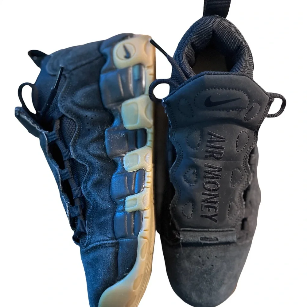Nike Air Money sneakers. Size 6 youth